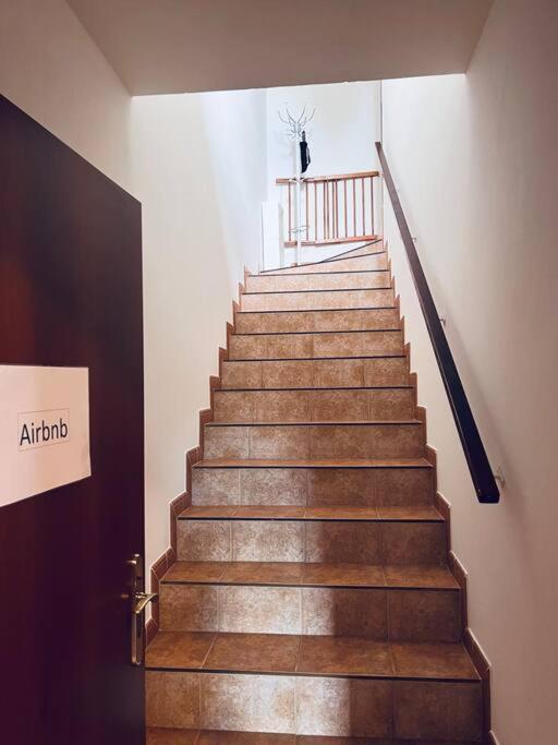 Apartman Se Zahradou 20 Minut Do Centra Prahy Ořech Екстериор снимка